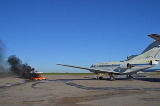 В аэропорту Белгород во время учений потушили ЯК-40
