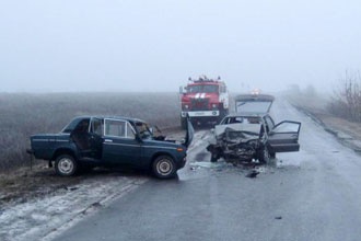 В Губкинском городском округе при лобовом столкновении насмерть разбился водитель «четырнадцатой»