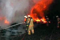 В Губкинском городском округе в горящем сарае едва не погиб мужчина