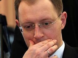 Украинская оппозиция потребовала отставки Яценюка