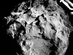Rosetta показала комету в момент истекания ее пылевого слоя