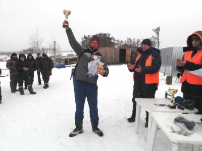 В фестивале «Славянский лёд 2015» приняли участие 27 рыбаков