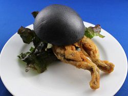 В Японии начались продажи бургеров с лягушачьими лапками