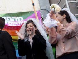 Нетаниягу приветствует ЛГБТ-сообщество накануне 