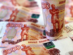 К "стратегии слабого рубля"