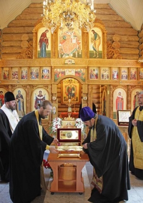 На Лебединском ГОКе побывала православная святыня – ковчег с мощами равноапостольного князя Владимира