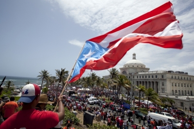 Долг платежом красен: Пуэрто-Рико, Греция, США