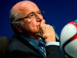 Блаттер намерен оставаться главой ФИФА