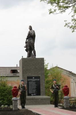 Накануне Дня Победы восстановили памятники воинской славы в Белгородской области