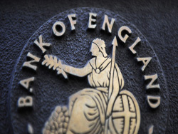 Банк Англии снизит ставку на фоне падения PMI