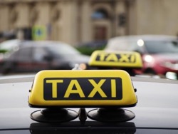 Газета рассказала о меняющих GPS-координаты ради заказов таксистах